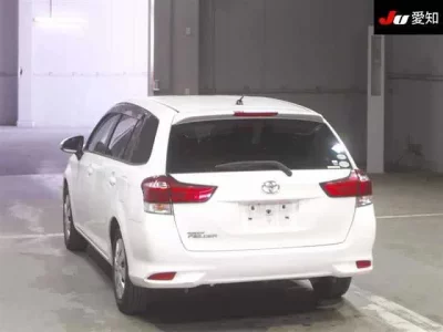 Toyota COROLLA FIELDER  с аукциона в Японии