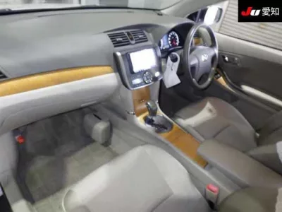 Toyota PREMIO  с аукциона в Японии