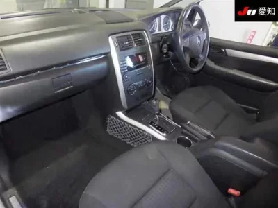 Mercedes-Benz B CLASS