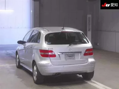 Mercedes-Benz B CLASS