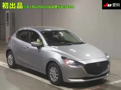 Mazda DEMIO  с аукциона в Японии