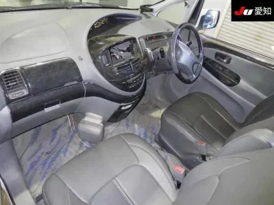 Toyota ESTIMA  с аукциона в Японии