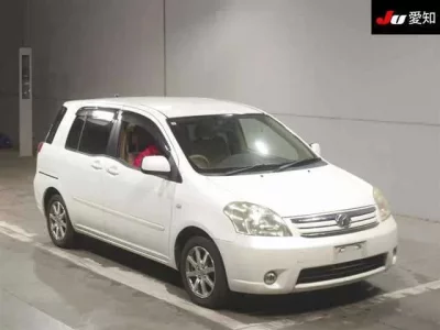 Toyota RAUM  с аукциона в Японии