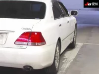 Toyota CROWN лот № 30096 оценка 3.5  с аукциона в Японии 7