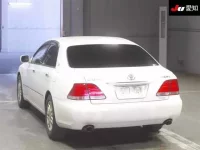 Toyota CROWN лот № 30096 оценка 3.5  с аукциона в Японии 1
