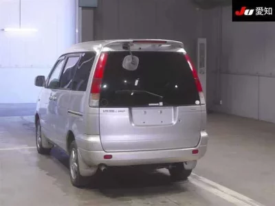 Toyota NOAH  с аукциона в Японии