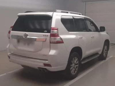 Toyota LAND CRUISER PRADO  с аукциона в Японии