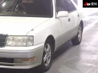 Toyota CROWN лот № 30122 оценка 3.5  с аукциона в Японии 6