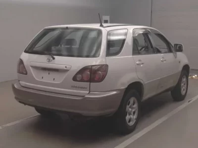 Toyota HARRIER  с аукциона в Японии