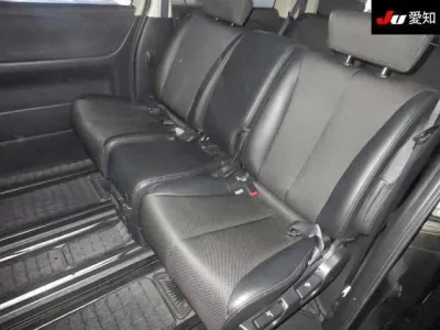 Nissan ELGRAND  с аукциона в Японии