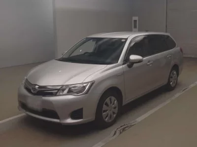 Toyota COROLLA FIELDER  с аукциона в Японии