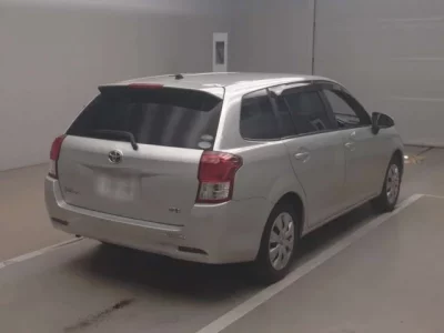 Toyota COROLLA FIELDER  с аукциона в Японии