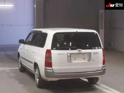 Toyota SUCCEED  с аукциона в Японии