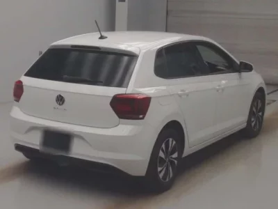 Volkswagen POLO  с аукциона в Японии
