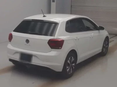 Volkswagen POLO  с аукциона в Японии