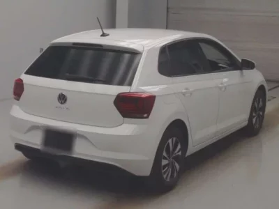 Volkswagen POLO  с аукциона в Японии