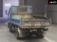 Mitsubishi CANTER лот № 7002 оценка R  с аукциона в Японии 1