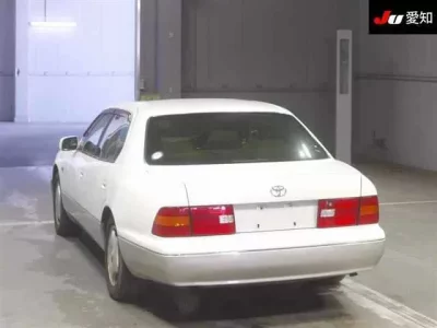 Toyota CELSIOR  с аукциона в Японии