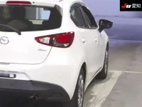 Mazda DEMIO лот № 30124 оценка 4  с аукциона в Японии 7