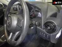 Mazda DEMIO лот № 30124 оценка 4  с аукциона в Японии 4