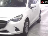 Mazda DEMIO лот № 30124 оценка 4  с аукциона в Японии 6
