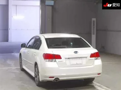 Subaru LEGACY B4