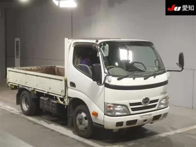 Hino DUTRO  с аукциона в Японии