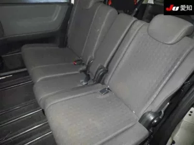 Nissan SERENA  с аукциона в Японии