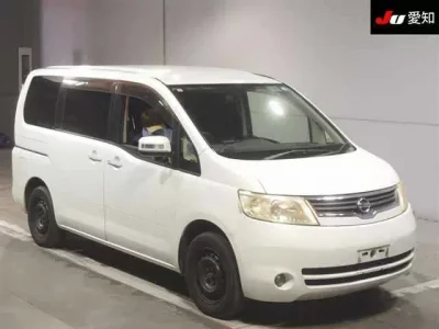 Nissan SERENA  с аукциона в Японии