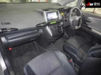 Toyota WISH лот № 30190 оценка 3.5  с аукциона в Японии 2