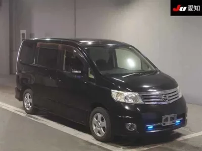 Nissan SERENA  с аукциона в Японии
