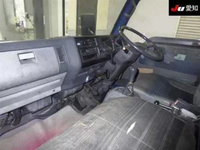 Mazda TITAN  с аукциона в Японии