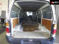 Toyota HIACE VAN лот № 7029 оценка 3  с аукциона в Японии 3