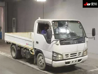 Isuzu ELF  с аукциона в Японии