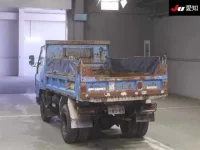 Mitsubishi CANTER лот № 7025 оценка 3.5  с аукциона в Японии 1