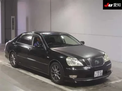 Toyota CROWN  с аукциона в Японии