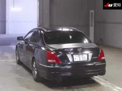 Toyota CROWN  с аукциона в Японии