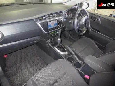 Toyota AURIS  с аукциона в Японии