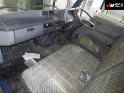 Mitsubishi CANTER  с аукциона в Японии