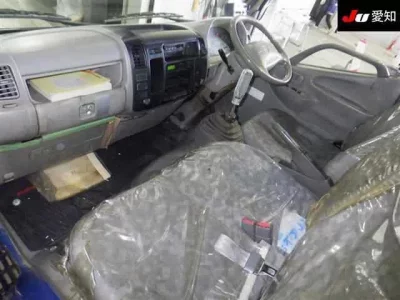 Hino DUTRO  с аукциона в Японии