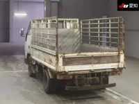 Mitsubishi CANTER лот № 7051 оценка R  с аукциона в Японии 1