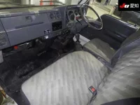 Toyota DYNA лот № 7058 оценка 3  с аукциона в Японии 2