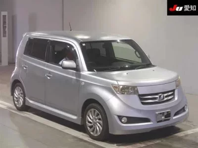 Toyota BB  с аукциона в Японии