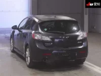 Mazda AXELA лот № 30235 оценка 3  с аукциона в Японии 1