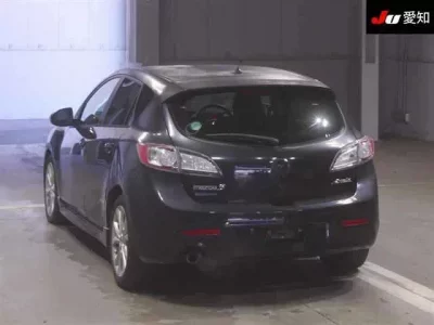 Mazda AXELA  с аукциона в Японии