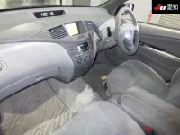 Toyota PRIUS лот № 30356 оценка 3.5  с аукциона в Японии 2