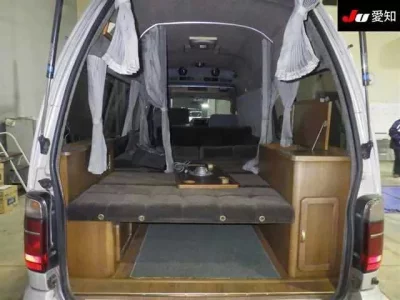 Toyota HIACE VAN  с аукциона в Японии