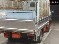 Toyota DYNA лот № 7076 оценка 3.5  с аукциона в Японии 7