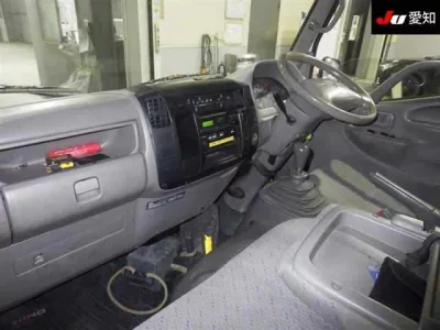 Toyota DYNA  с аукциона в Японии