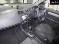 Suzuki SWIFT лот № 30277 оценка 3.5  с аукциона в Японии 2